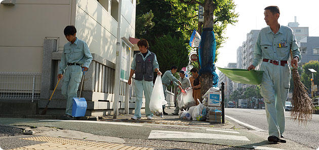 地域の早朝清掃活動