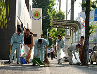 地域のお掃除は月2回7時から